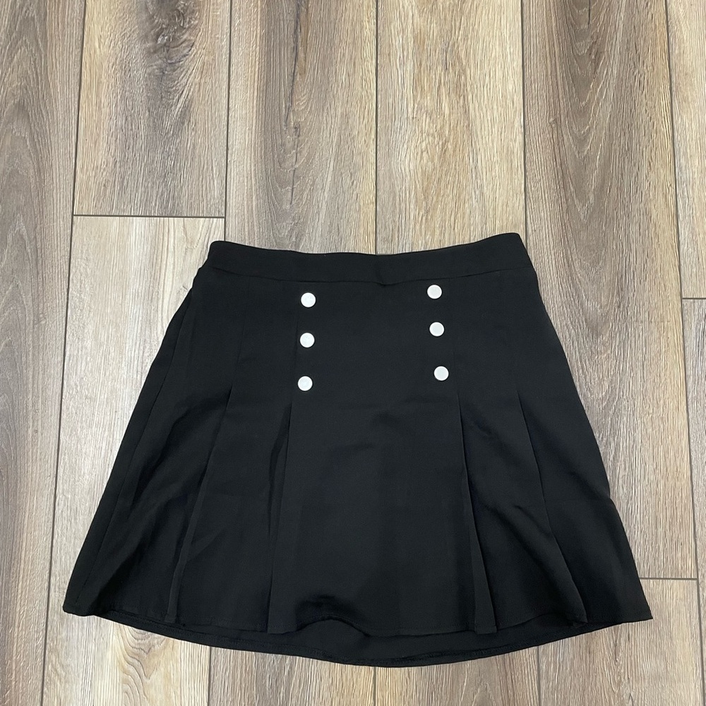 NWOT pleated skirt